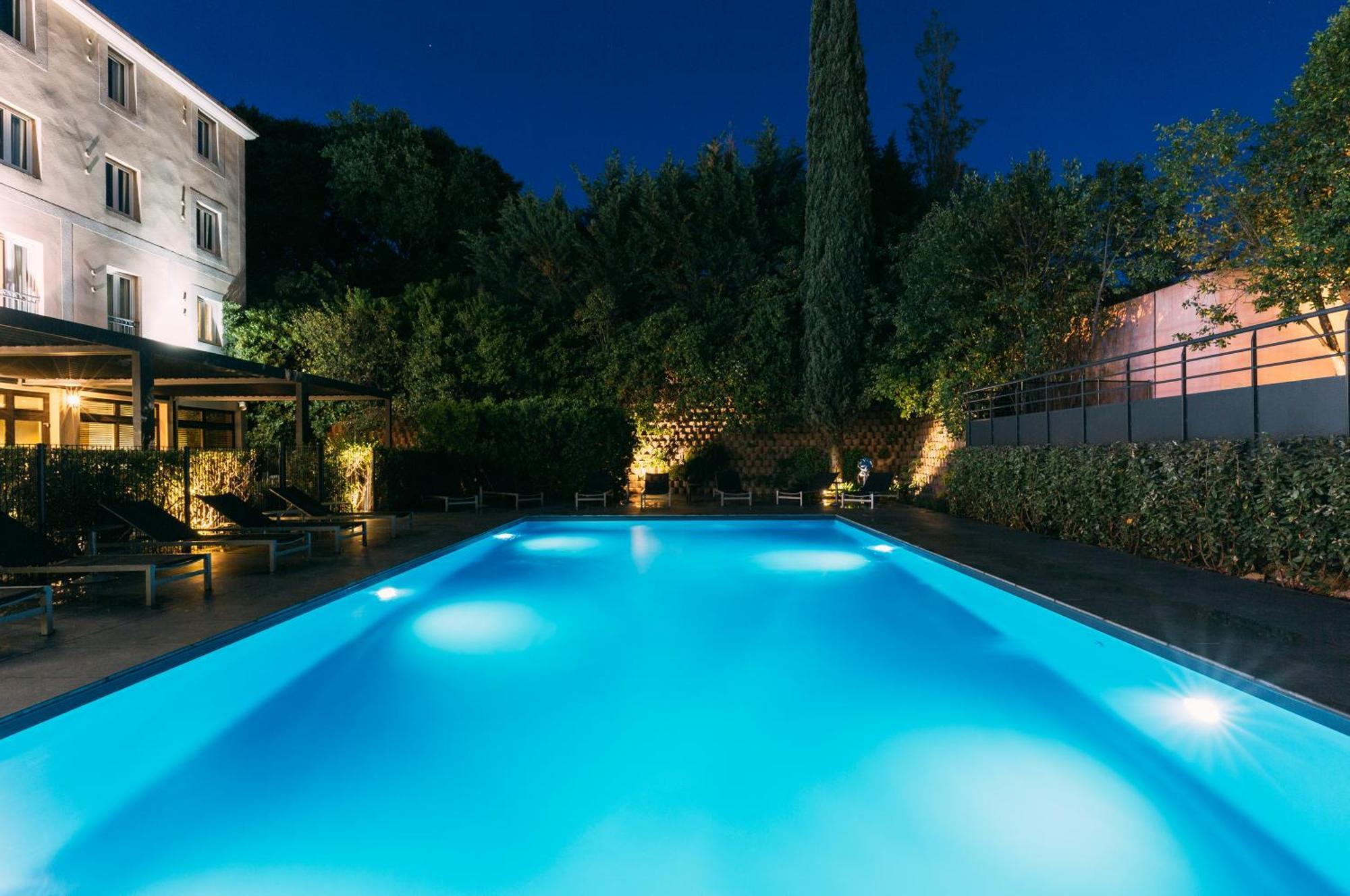 Escale Oceania Aix-En-Provence Hotell Eksteriør bilde