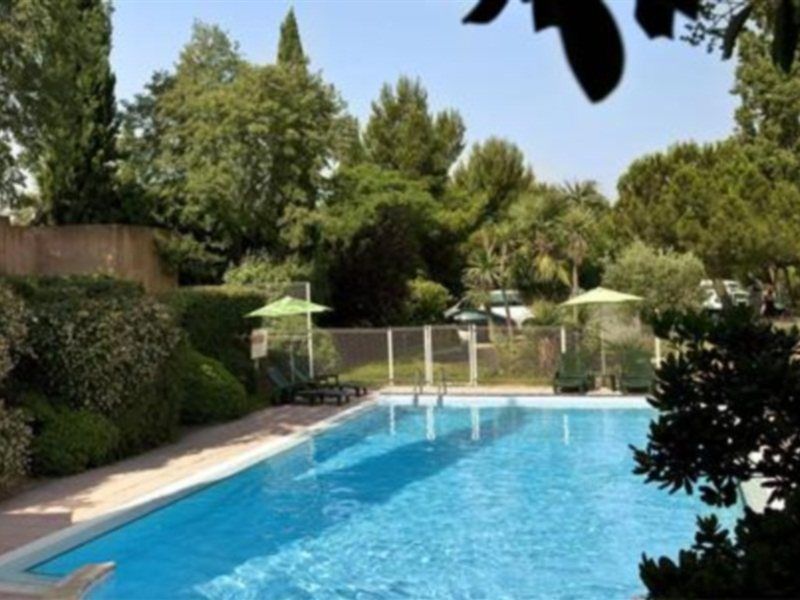 Escale Oceania Aix-En-Provence Hotell Eksteriør bilde