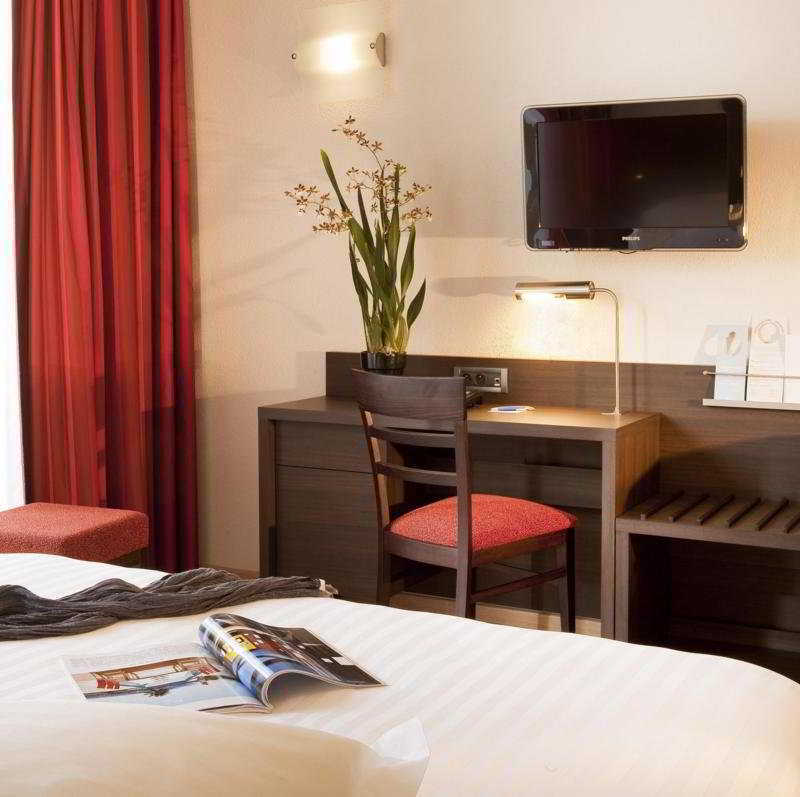 Escale Oceania Aix-En-Provence Hotell Eksteriør bilde